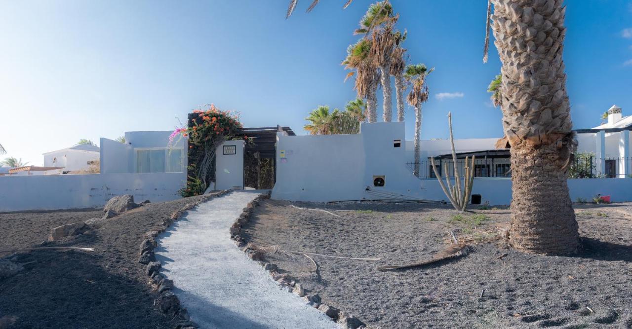 Luxury Estudio En Playa Roca A Primera Linea Del Mar Коста Тегисе Екстериор снимка