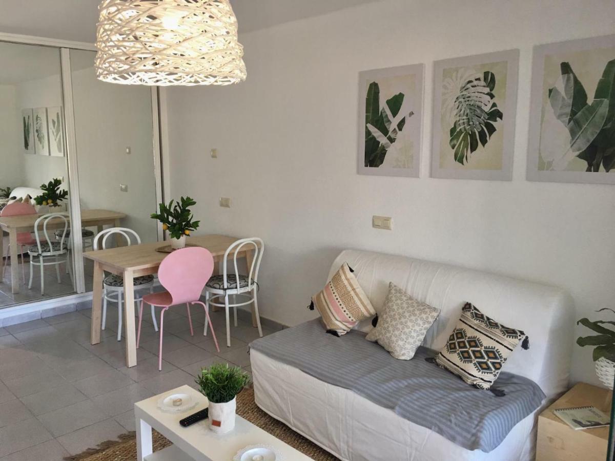 Luxury Estudio En Playa Roca A Primera Linea Del Mar Коста Тегисе Екстериор снимка