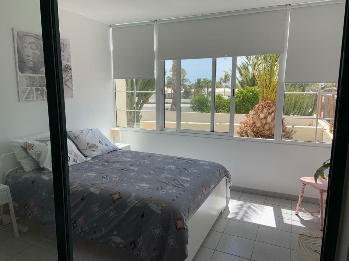 Luxury Estudio En Playa Roca A Primera Linea Del Mar Коста Тегисе Екстериор снимка